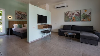 Blue Bay Lodges