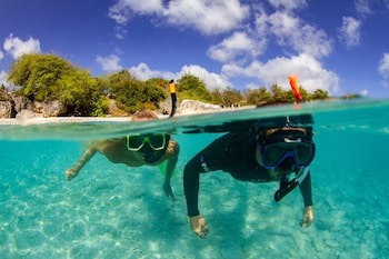 Blue Bay Lodges