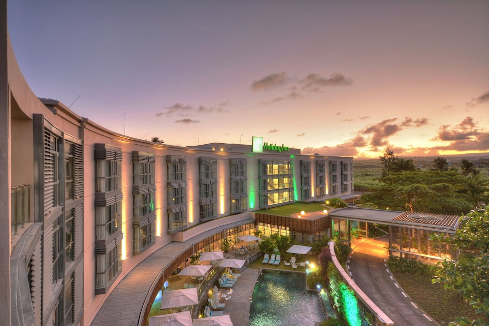 Holiday Inn Mauritius Mon Tresor by IHG