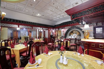 Grand Candi Hotel