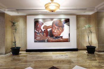 Grand Candi Hotel