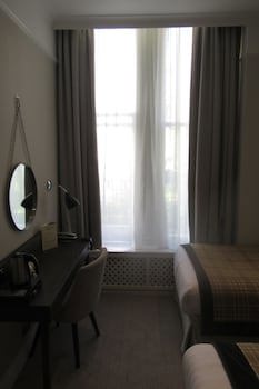Garden Court Hotel