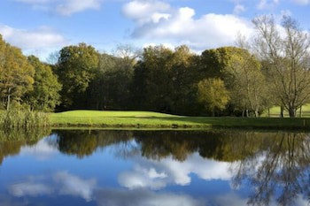 Sandford Springs Hotel & Golf Club