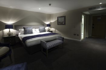 Sandford Springs Hotel & Golf Club