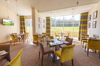Sandford Springs Hotel & Golf Club