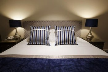 Sandford Springs Hotel & Golf Club