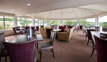 Sandford Springs Hotel & Golf Club