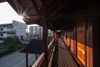 Baan U Sabai Boutique House