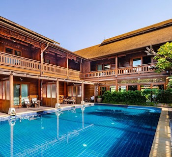 Baan U Sabai Boutique House