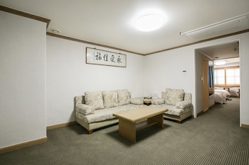 Busan Tourist Hotel