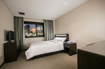 Busan Tourist Hotel