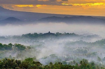Sarasvati Borobudur
