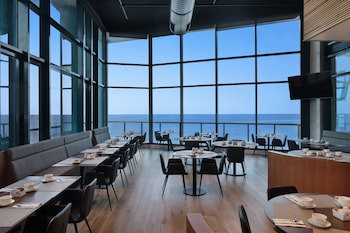 Herbert Samuel Okeanos Suites Herzilya
