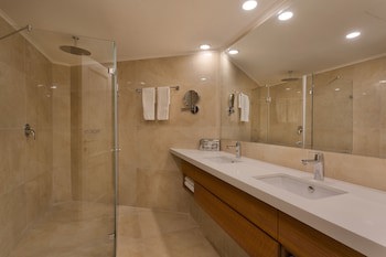Herbert Samuel Okeanos Suites Herzilya