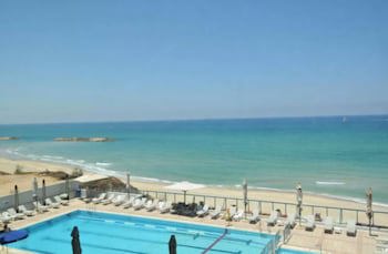 Herbert Samuel Okeanos Suites Herzilya