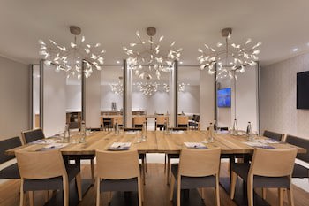 Herbert Samuel Okeanos Suites Herzilya