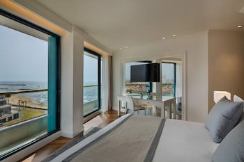 Herbert Samuel Okeanos Suites Herzilya