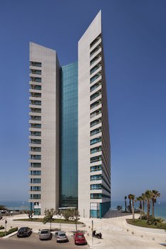 Herbert Samuel Okeanos Suites Herzilya
