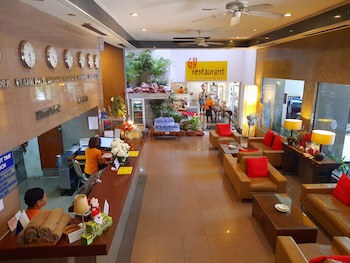 Grand Hotel
