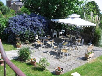 Dorset Hotel