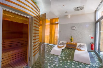 Business Hotel Astrum Laus