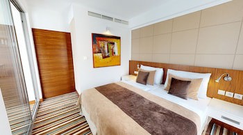 Business Hotel Astrum Laus