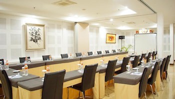 D'primahotel Mega Kuningan