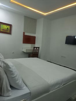3J's Hotel Ltd