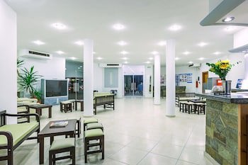 Xenios Dolphin Beach Hotel fotoğrafı