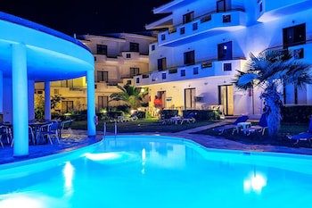Xenios Dolphin Beach Hotel galeri fotoğrafı
