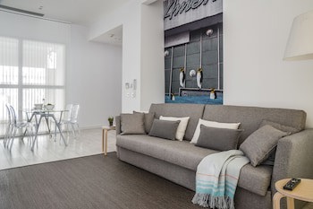 Eric Vokel Atocha Suites