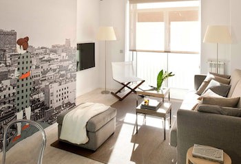 Eric Vokel Atocha Suites
