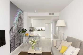 Eric Vokel Atocha Suites