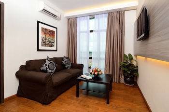 Holiday Villa Hotel & Suites