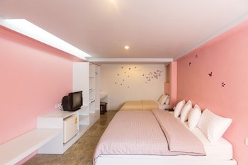 Dozy Lamoon House