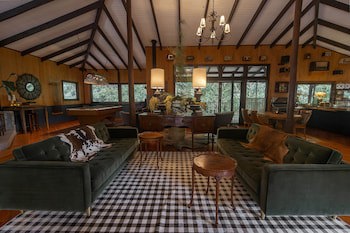 Trogon Lodge
