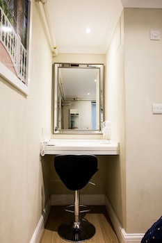 Central Hotel