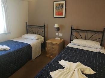 Central Hotel