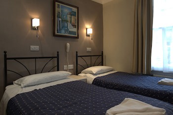 Central Hotel