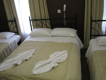 Central Hotel