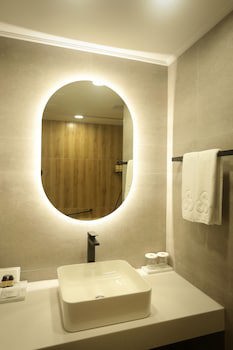 Gumi Century Hotel