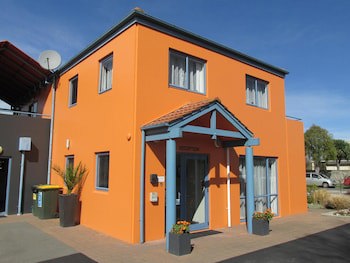 Addington Court Motel