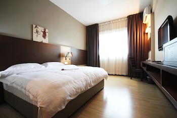 Aroma Hotel