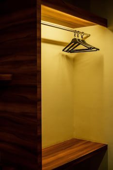 Waterfront Boutique Hotel