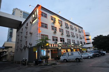 M Design Hotel At Pandan Indah
