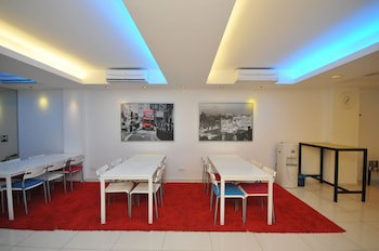 M Design Hotel At Pandan Indah