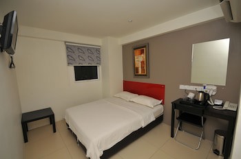 M Design Hotel At Pandan Indah