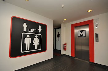 M Design Hotel At Pandan Indah