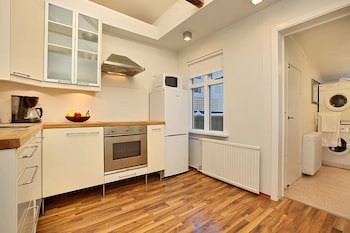 Alfred's Apartments