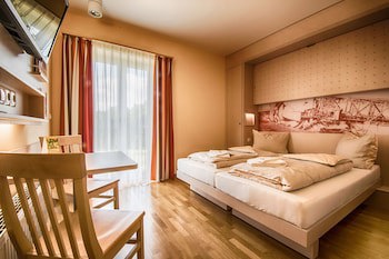 JUFA Hotel Julich im Bruckenkopf-Park fotoğrafı